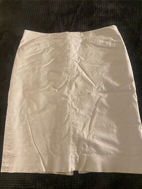 The Limited White Pencil Skirt with Subtle Front Seam